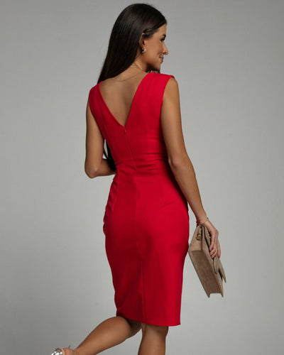Fresia | Vestido justo com decote em V e fenda